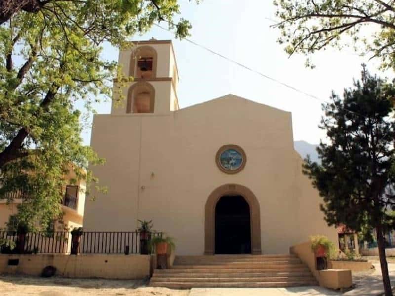 Ladrones roban 80 mil pesos a sacerdote en su iglesia