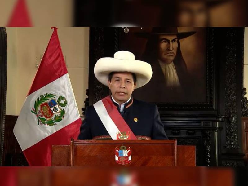 EU “insta enfáticamente” a “revertir” la disolución del Congreso de Perú