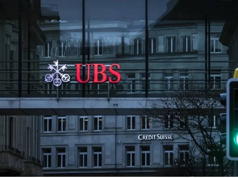 UBS absorbe Credit Suisse con la esperanza de evitar una debacle en los mercados