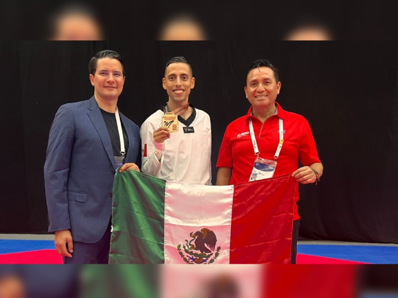 Carlos Navarro conquista medalla de bronce en el Mundial de Bakú
