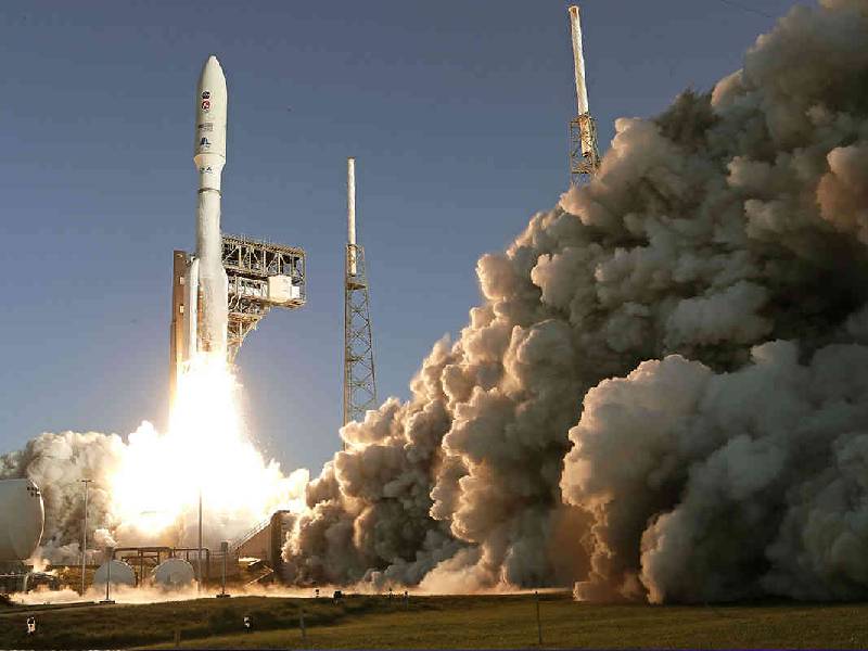 NASA busca socios comerciales para nuevos proyectos espaciales