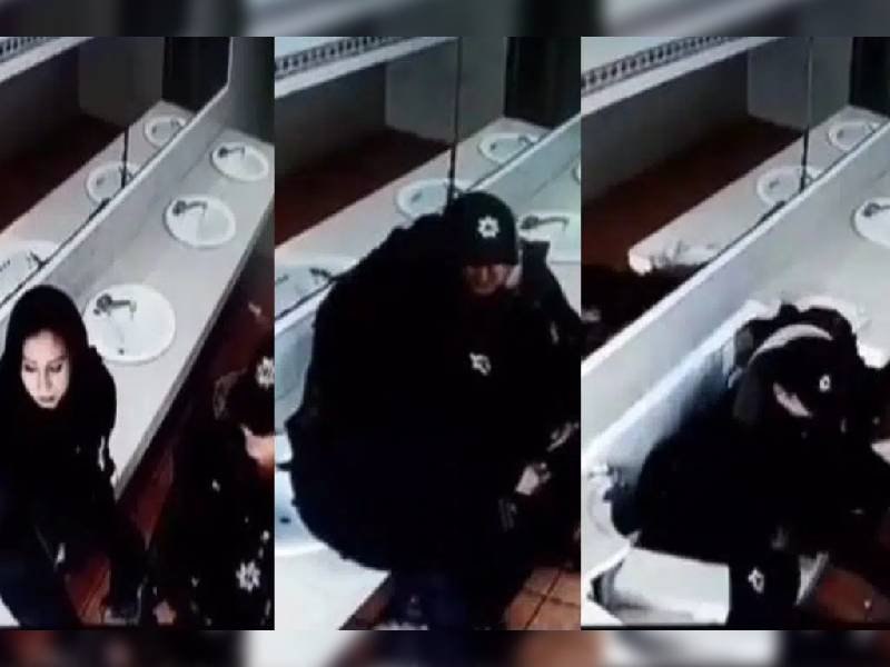 Video capta a policías «cariñosos» que sufren accidente en baño