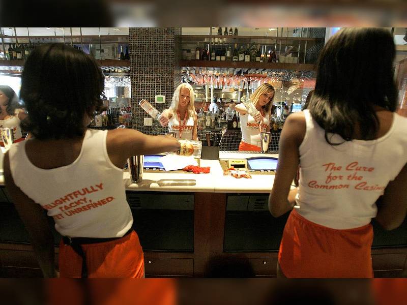 «Por antisocial», habitantes rechazan que Hooters abra en su ciudad