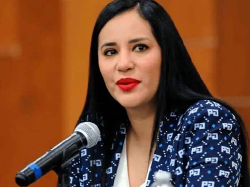 Policías Sandra Cuevas acuerdo