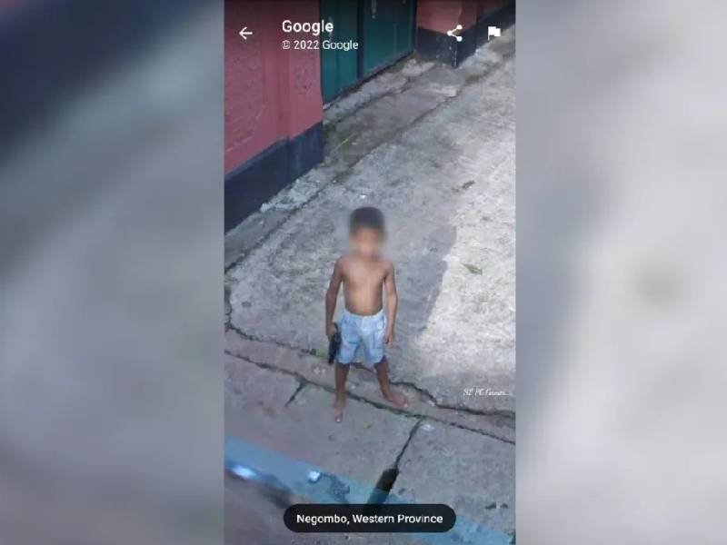 Niño es captado “infraganti” en Google Maps