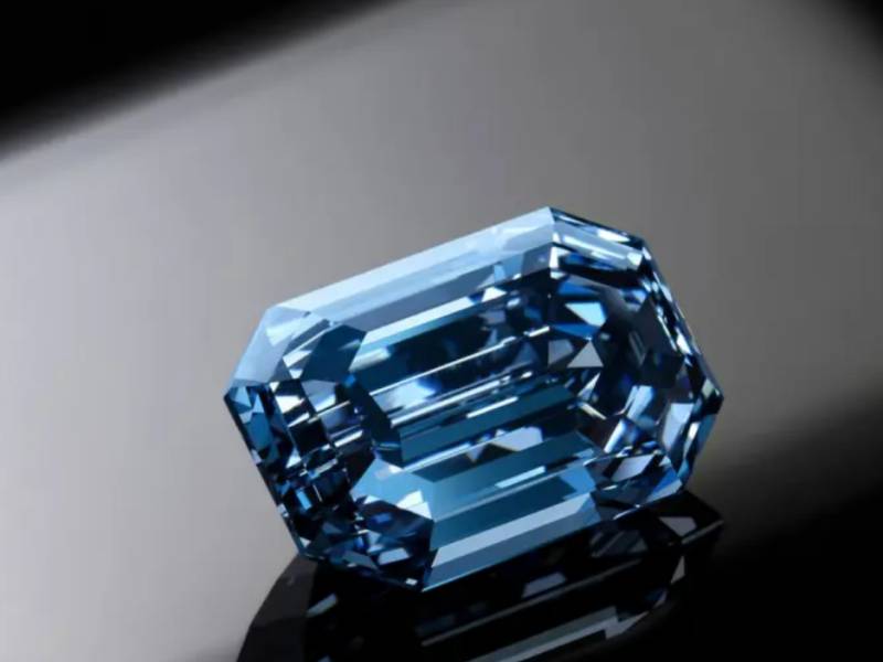 ¿En cuánto se subastó el diamante azul más grande del mundo_ Te lo decimos (1)