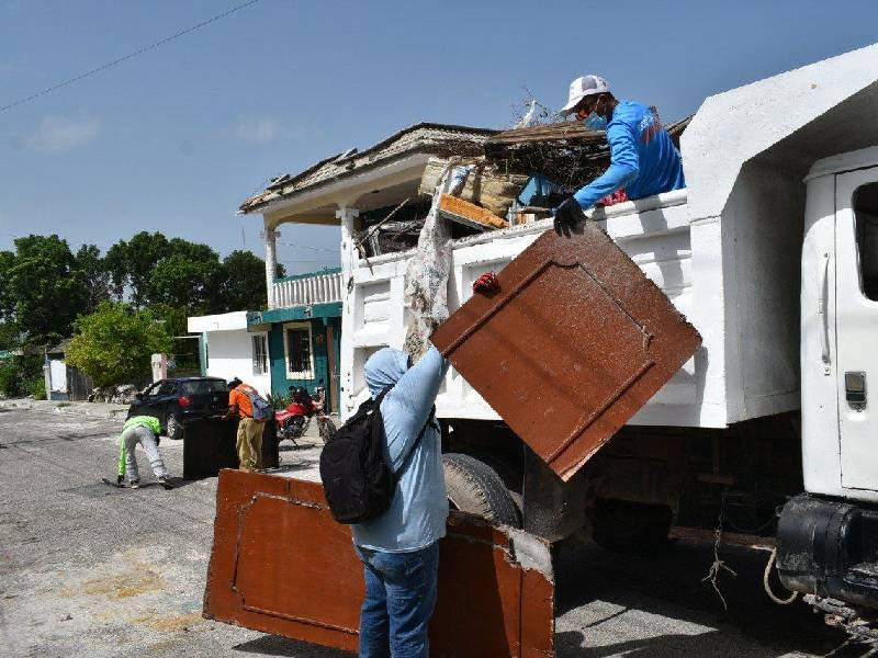 Recolectan más de 40 toneladas de basura