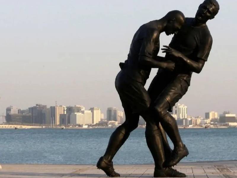 estatua qatar