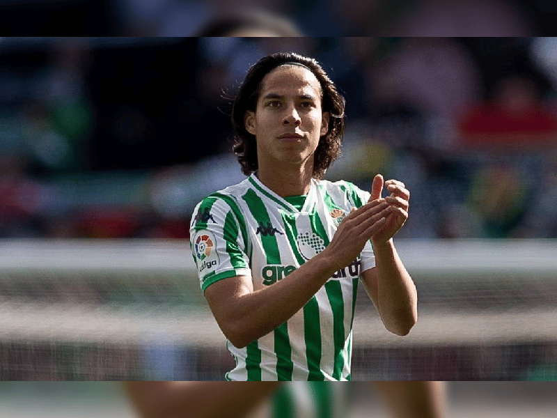 Diego Lainez no viaja a la pretemporada con el Betis