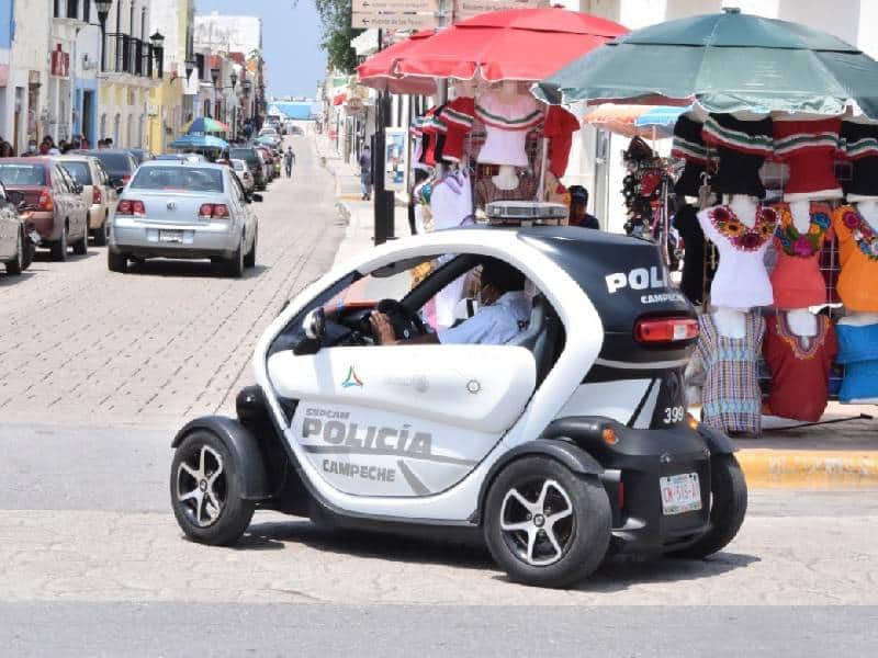 Por pedir “mordida” a conductor, policías son puestos a disposición