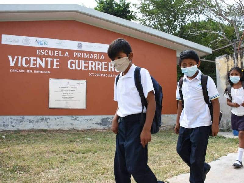 Reconocen labor de Campeche en rezago educativo