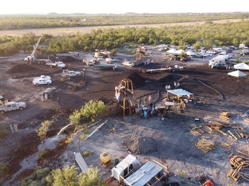 Suman 19 bombas para rescate de 10 mineros en Coahuila