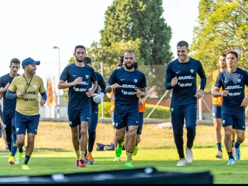 Pumas entrena en Barcelona de cara a su compromiso ante el FC Barcelona