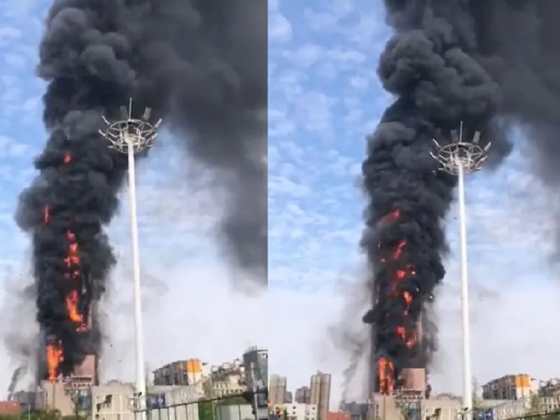 Incendio arrasa rascacielos de China Telecom