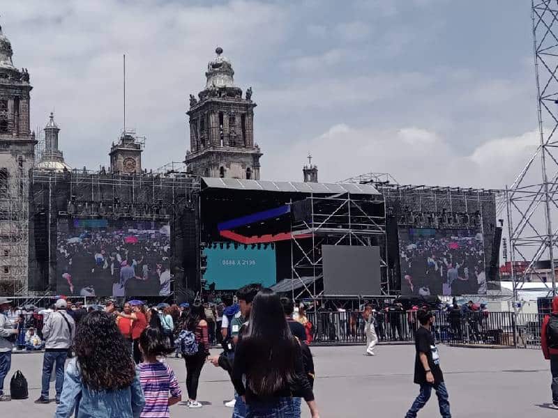 Ya esperan en el Zócalo a Grupo Firme