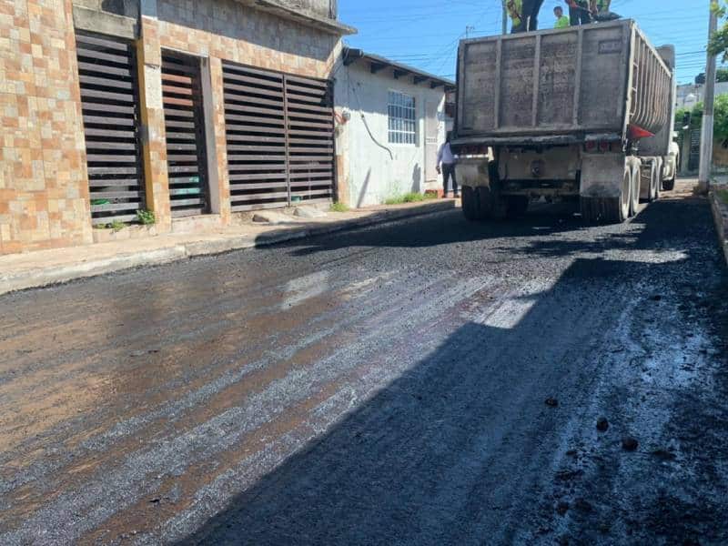 Con respaldo de Pemex rescatan y reconstruyen calles de Carmen