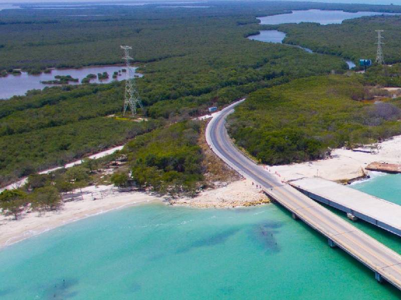 Favorece a Ciudad del Carmen, recorte a la producción petrolera