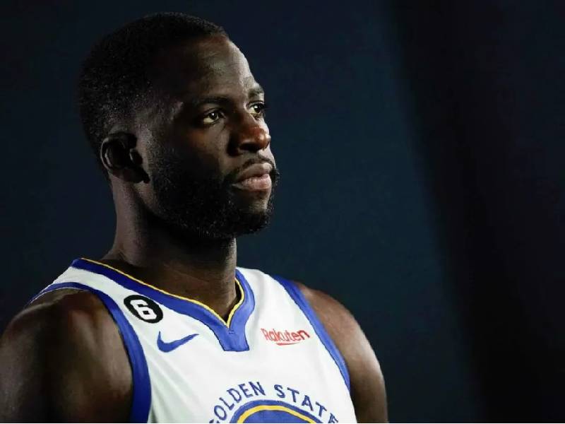 Draymond Green golpea a su compañero de Golden State