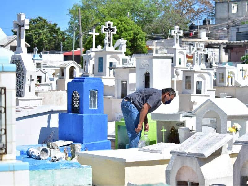 En los cementerios, el uso del tapaboca será opcional