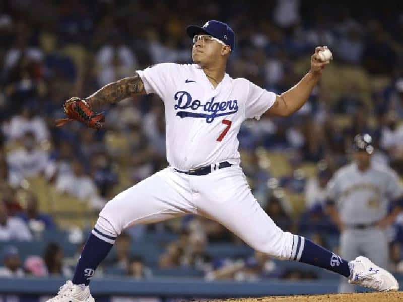 ¡Orgullo! El mexicano Julio Urías abrirá el juego de la Serie Divisional de la Liga Nacional