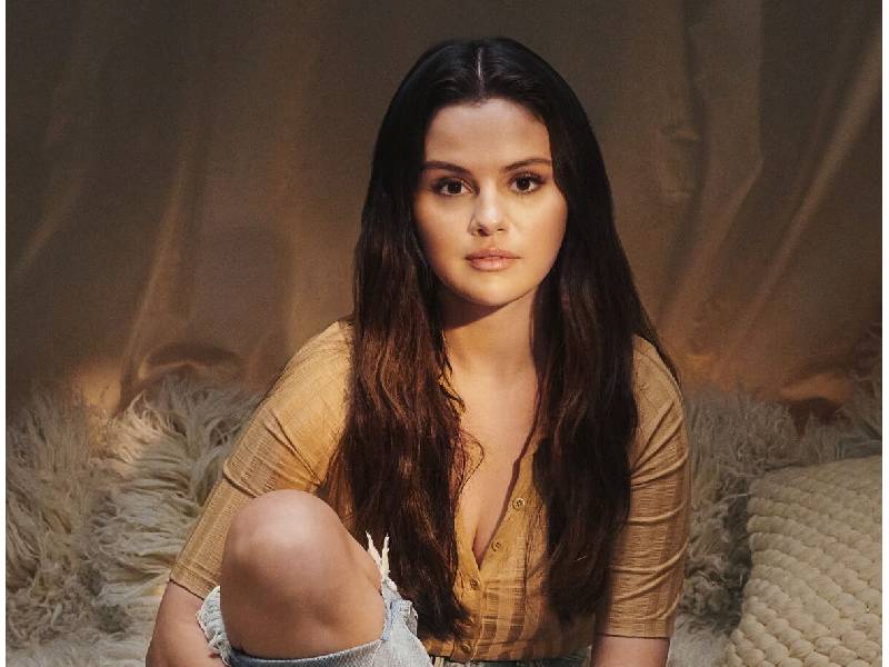 Selena Gomez estrena el documental “My Mind And Me”; fans se conmueven