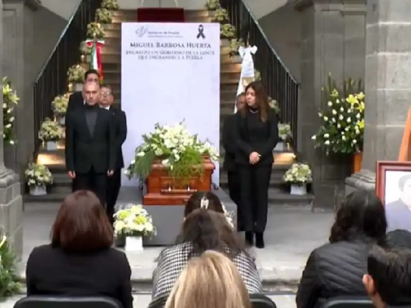 EN VIVO_ Sigue aquí el homenaje a Miguel Barbosa, gobernador de Puebla