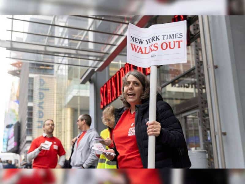 Trabajadores del New York Times, en huelga por disputa salarial