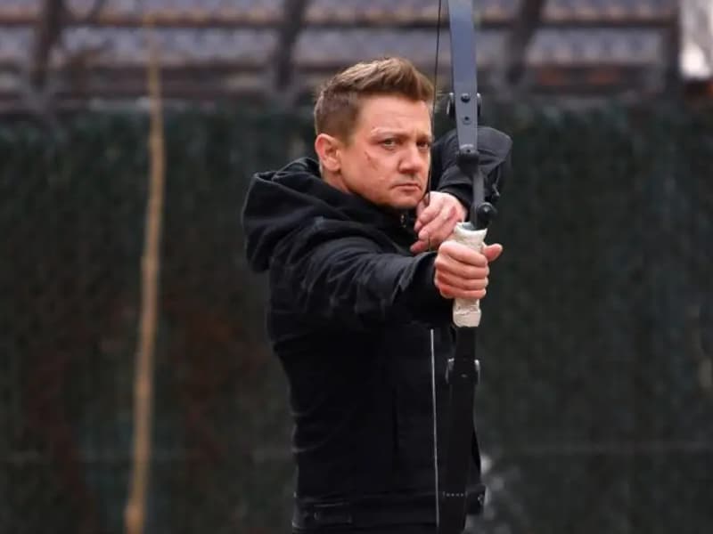 Jeremy Renner en estado crítico