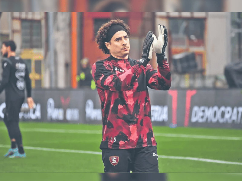 Ochoa salva al Salernitana y Orbelín anota