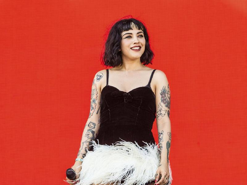 Mon Laferte, presenta exposición en Chile