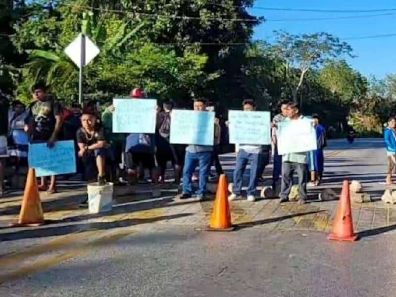 Bloquean entrada a Chichén Itzá