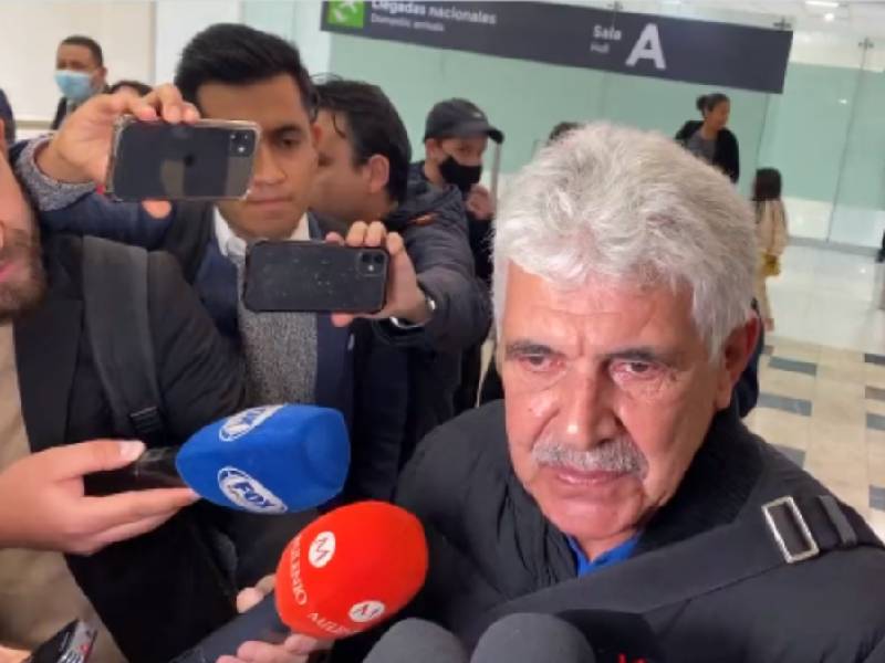 El “Tuca” Ferretti llega a la CDMX para firmar como DT del Cruz Azul