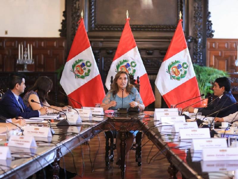 Anuncia Perú el retiro definitivo de su embajador en México
