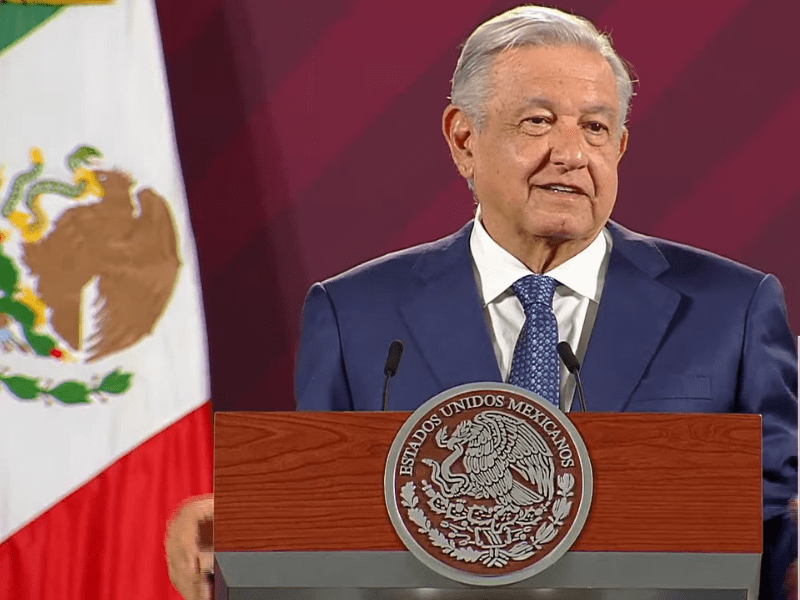 No votar por el bloque conservador AMLO 'presenta' Plan C electoral