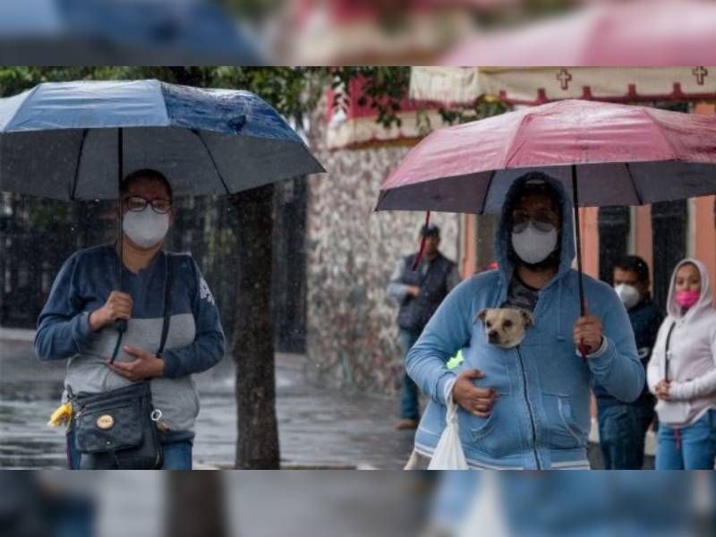 Cielo medio nublado con lluvias y chubascos en Campeche