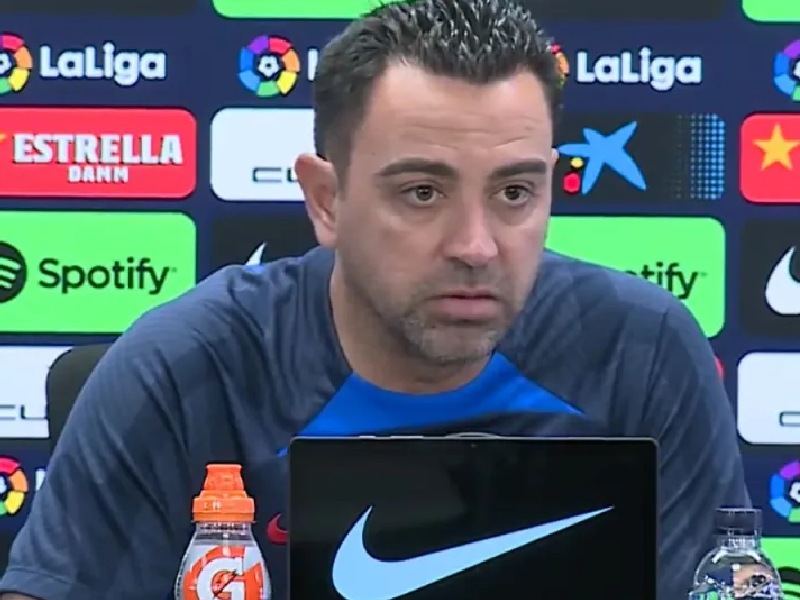 Xavi Hernández asegura que le gustaría que Messi regresara al Barcelona