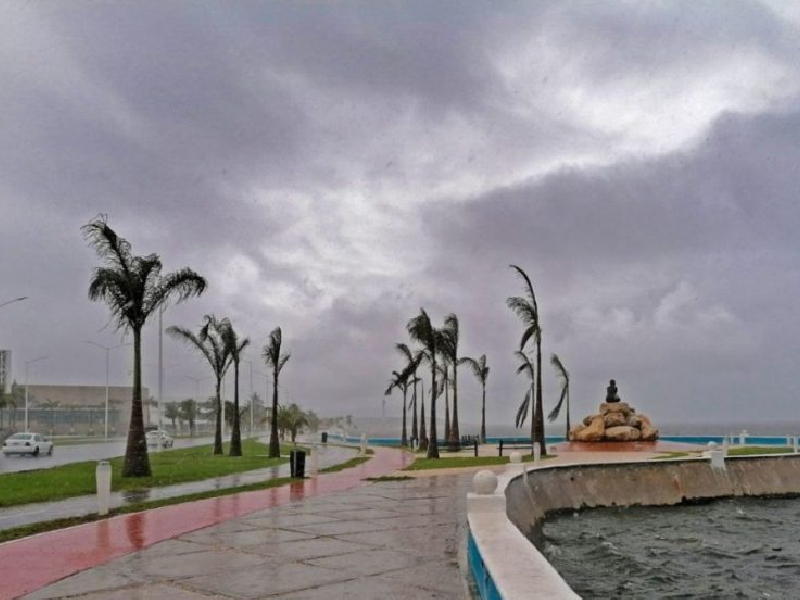 Miércoles nublado en la Península de Yucatán