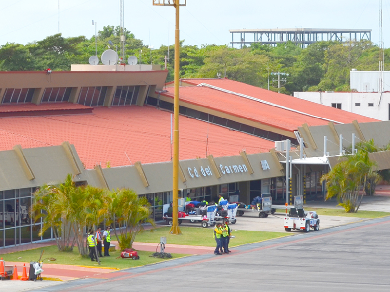 Marina asumirá control del aeropuerto de Ciudad del Carmen, confirma AMLO