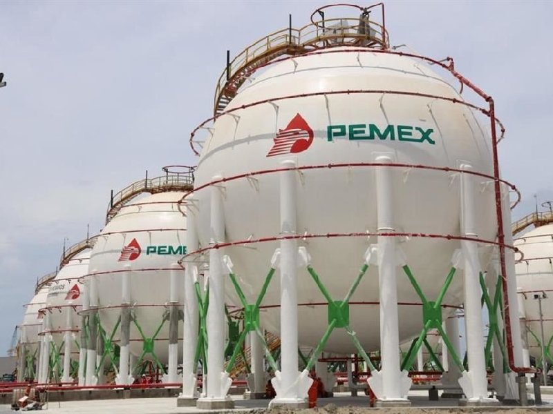 Pemex producirá dos millones de barriles al día
