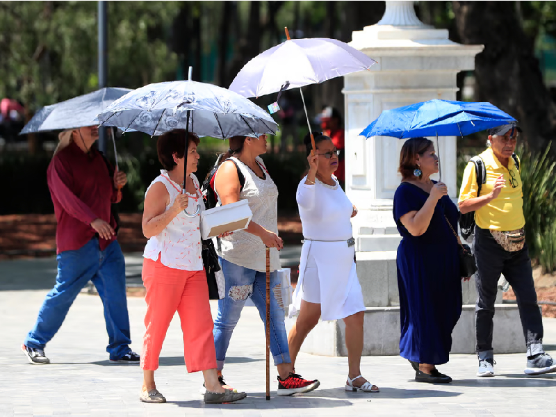 Aplican acciones emergentes para la población por el calor