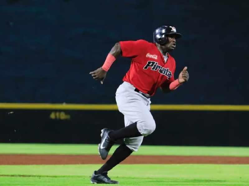 Piratas de Campeche se llevan el primero ante Tigres