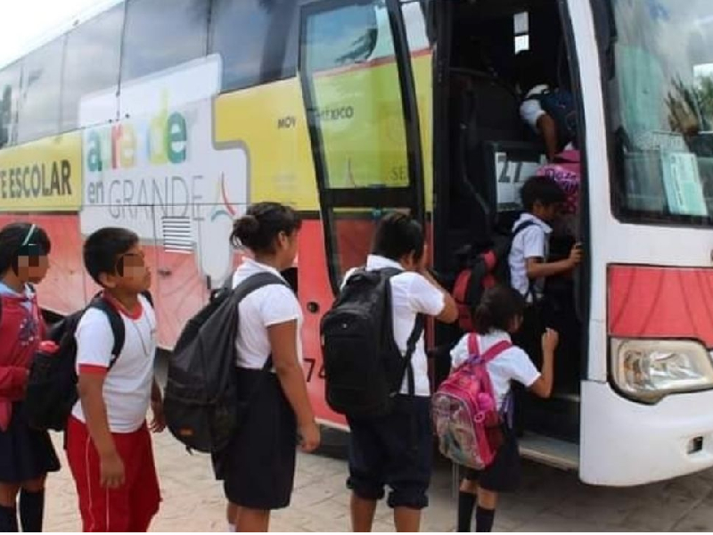 Reactivan transporte escolar gratuito