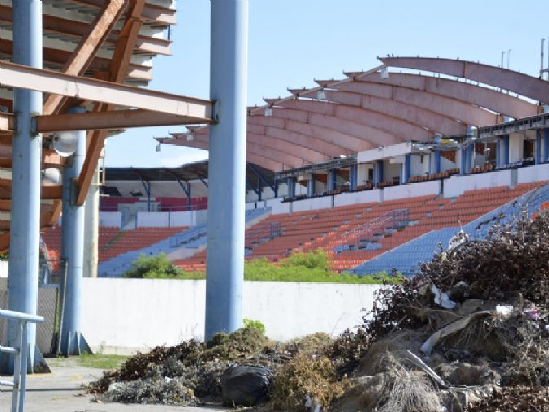 Estadio Resurgimiento en muy malas condiciones