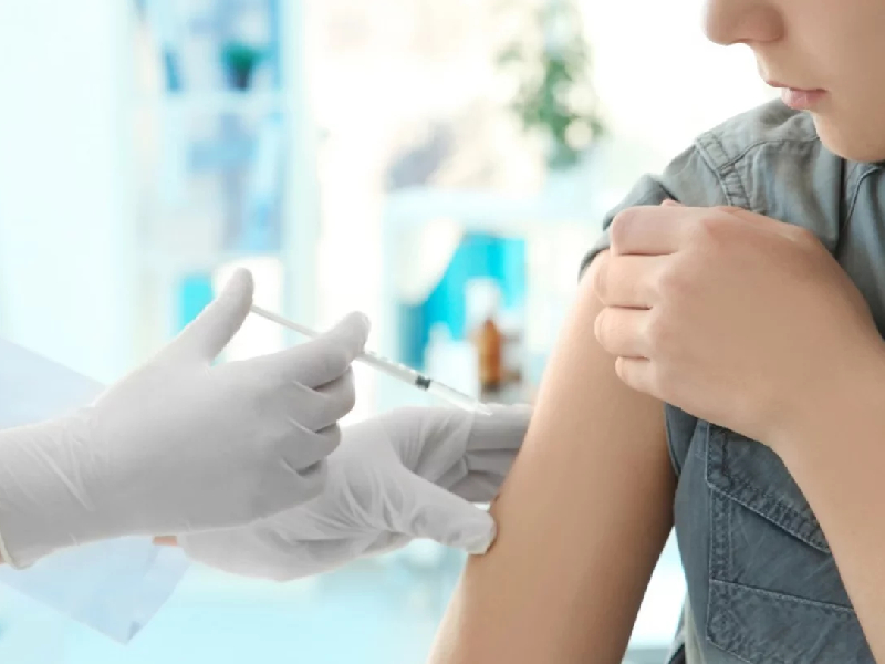 Arranca campaña 2023 de vacunación contra el VPH