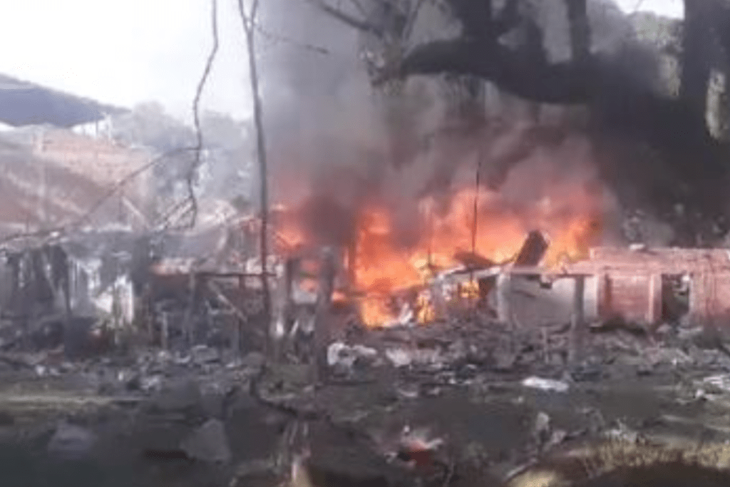 Carro bomba destruye estación de policía en Colombia; reportan muertos