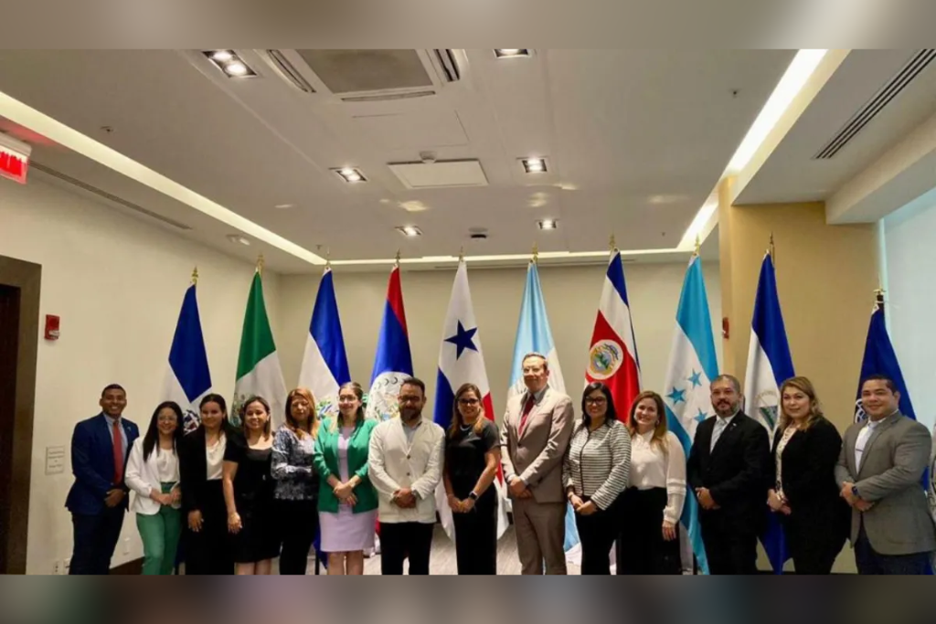 México participa en la Tercera Sesión de la Coalición contra la Trata en Panamá