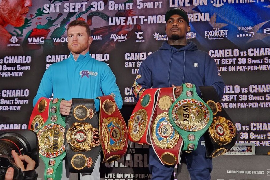 “Canelo” Álvarez empata en la báscula con Jermell Charlo previo a su pelea