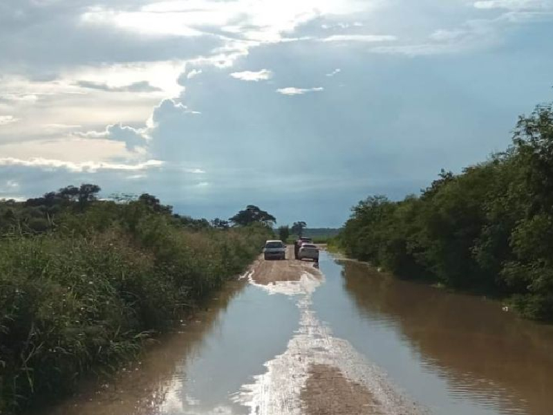 Acceso a los campos menonitas están inundados