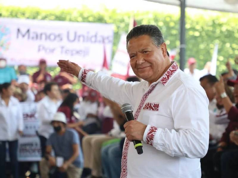 Julio Menchaca busca “inhibir” migración con educación