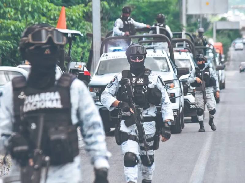 Guardia Nacional mantendrá 10 mil elementos permanentes en Acapulco tras paso de Otis: AMLO